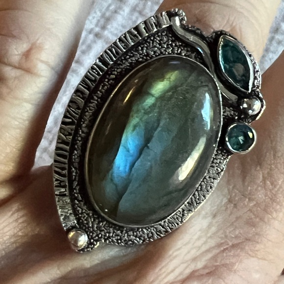 Labradorite Sterling Silver Ring - Picture 9 of 10